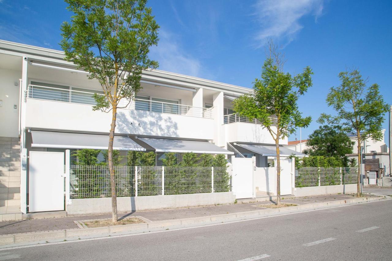 Marina Ponente Aparthotel *